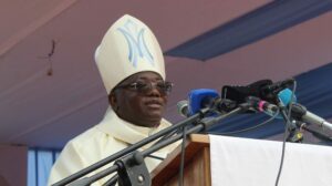 Corações ao alto para acolher o Santo Padre