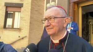 Cardeal Parolin: é preciso de mais vozes de paz e contra a corrida ao rearmamento