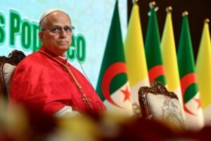 Na Argélia, Papa denuncia tentativas neocoloniais e violações do direito internacional