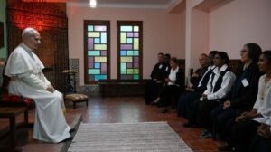 Papa em Argel -Uma tarde de encontros socio-religiosos