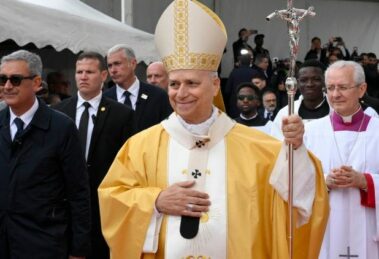 O Papa: perante a indigência e a opressão, os cristãos têm como código a caridade