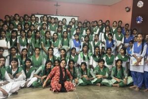 Psicologia e Evangelho: na Índia, a religiosa que abre os jovens à esperança