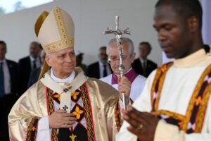 O Papa: redescobrir o caminho da vida e tornar-se construtor de paz e fraternidade