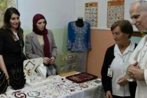 “Não é para mim, é para minha sobrinha”: o presente do Papa Leão na Argélia