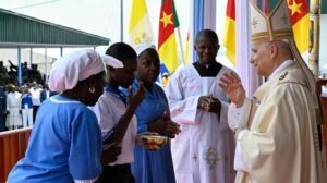 Papa: cada gesto de solidariedade e perdão é um pedaço de pão para a humanidade