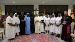 Papa se encontra com superiores das congregações religiosas em Camarões