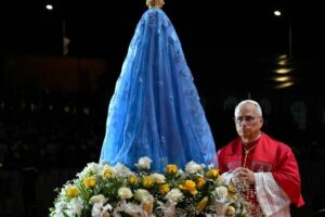 Leão XIV na oração do Terço: “É o amor que deve triunfar, não a guerra!”