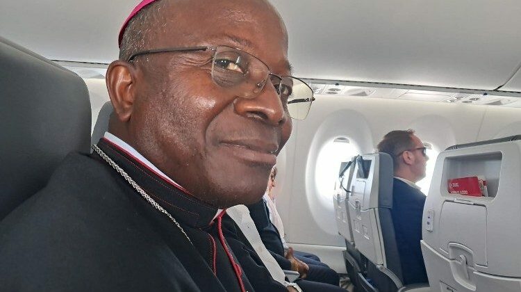 Dom Estevão Binga, Bispo de Ganda