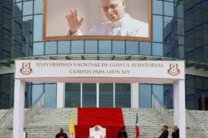 Papa: a verdade não se fabrica, não se manipula, mas se acolhe e se busca com humildade