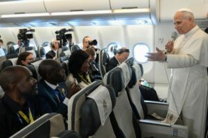 Papa: em Angola, a Igreja cresce e pode ajudar a promover os direitos de todos