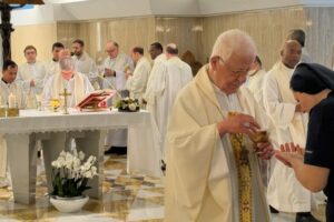Missa na Casa Santa Marta no aniversário da morte do Papa Francisco