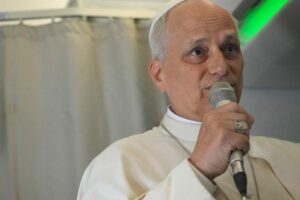 Papa: como pastor, não posso ser a favor da guerra; há muitos mortos inocentes