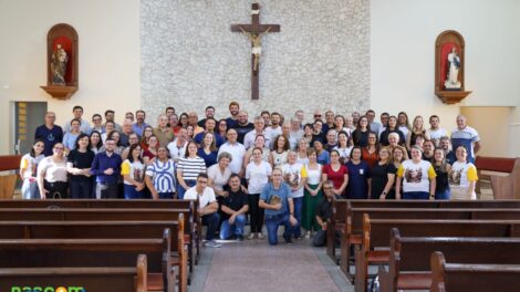 Formação Arquidiocesana da Catequese de Sorocaba aprofunda o Sacramento do Batismo em seus diversos aspectos