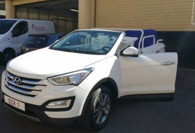 Papamóvel vira carro da esperança nos EUA pelas crianças, vítimas da guerra