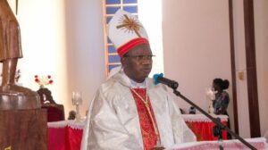 Moçambique, igreja incendiada por jihadistas