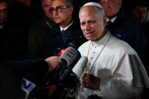 O Papa: a Igreja anuncia o Evangelho. Se alguém me criticar, que o faça com sinceridade