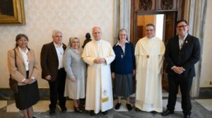 Religiosos da América Latina com o Papa no Vaticano: é preciso ser Igreja em saída