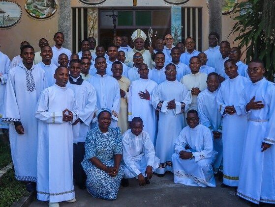 33 Seminaristas do Seminário Teológico São Pio X fazem 1ª promessa na Beira
