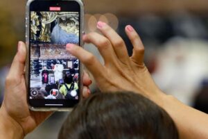 A comunicação na Igreja: anunciar o Evangelho em ambientes digitais
