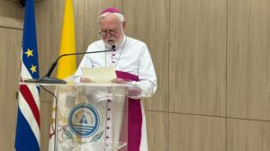 Arcebispo Gallagher: diplomacia vaticana há séculos atua a serviço da paz