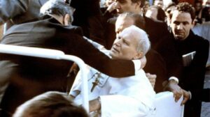 13 de maio de 1981: as palavras de um locutor e dos Papas no dia que chocou o mundo