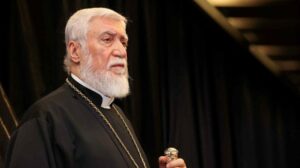 Catholicos da Igreja Armênia, Aram I, visita o Papa em 18 de maio