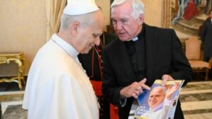 Papa: missão junto a pobres e migrantes nos EUA também cria comunidades cheias de fé