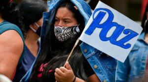 Colômbia: dissidentes das Farc anunciam cessar-fogo