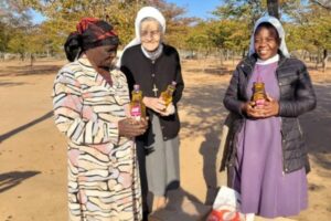 Escolher a vida: religiosas católicas levam esperança nas áreas rurais do Zimbábue