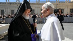 Papa ao Catholicos da Igreja Armênia: rezemos rumo à plena unidade que desejamos