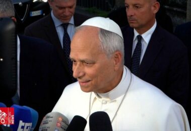 O Papa: ajudar o povo de Gaza que sofre e respeitar os direitos humanos