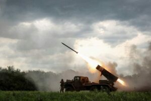 Ucrânia: Rússia planeja ataques a Kiev e alerta diplomatas estrangeiros