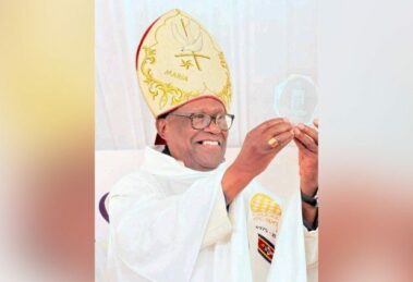 Angola. Morreu Dom Zacarias Kamwenho, Arcebispo Emérito do Lubango, aos 91 anos