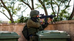 Alta tensão entre os EUA e o Irã, que exige o fim dos ataques israelenses no Líbano