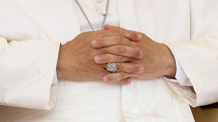 Na Espanha, Papa se reunirá com vítimas de abusos cometidos pelo clero