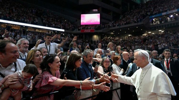 Papa em Madri: que haja pessoas que se encantem com Deus