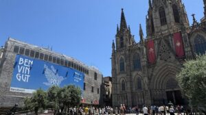Barcelona pronta para dar “Benvingut” ao Papa Leão