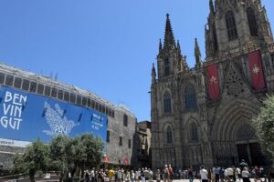 Barcelona pronta para dar “Benvingut” ao Papa Leão