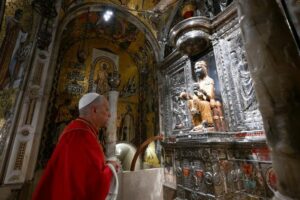 Leão XIV reza o terço em Montserrat: que o ódio dê lugar à esperança e à paz