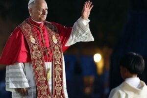Papa em Espanha: o desafio de ser humano e testemunhar o amor