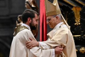 Papa escreve aos sacerdotes: o Coração de Cristo é o coração dos santos