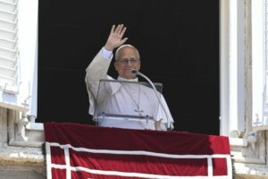 O Papa, Angelus: Deus vê as feridas das guerras e o vazio do consumismo