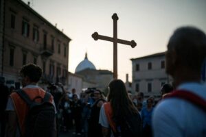 O Papa aos peregrinos de Macerata-Loreto: diante da pobreza, sejam missionários