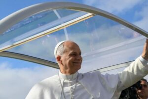 Papa a jornal italiano: fazer boa informação sem as fake news e as polarizações