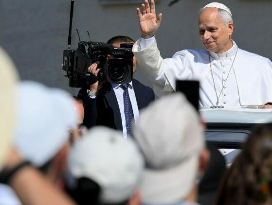 Papa: acolhida recebida na Espanha revela a necessidade de uma unidade sem ideologias