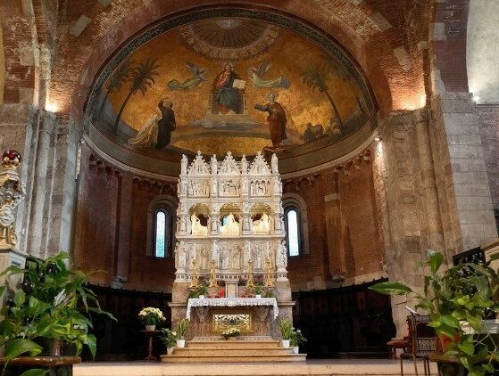 Dom Sanguineti: que o Papa em Pavia possa nos ajudar a redescobrir o sentido da missão hoje