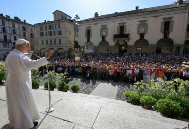 Leão XIV em Pavia: basta de palavras de ódio, de bullying, de guerra