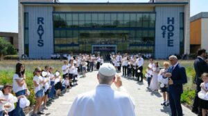 Leão XIV visita o CNHO de Pavia: Deus quer que ninguém sofra