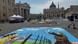 Papa agradece a voluntários pelos tapetes decorados na Solenidade de Pedro e Paulo