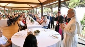 Leão XIV almoça com 200 pessoas carentes da diocese de Roma no próximo sábado